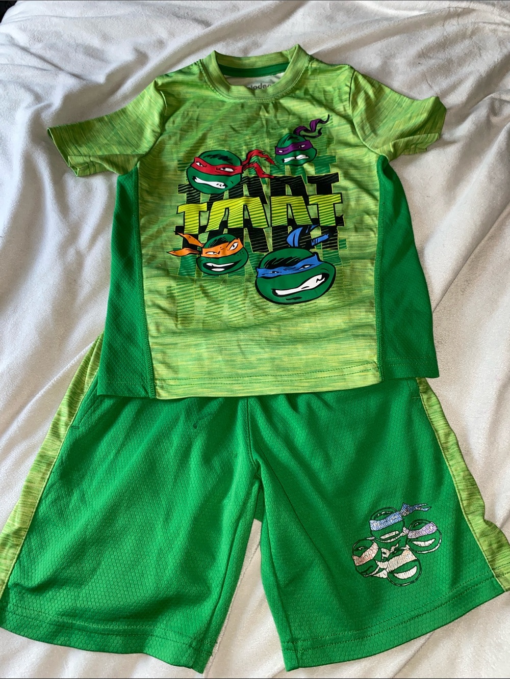 Nickelodeon Teenage Mutant Ninja Turtles Green Graphic Tee & Shorts Set
